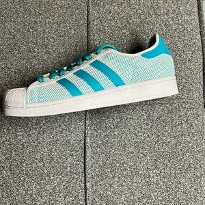 Addidas Super Star Addicolor size 8